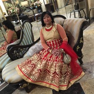 Meet your Posher, Hema